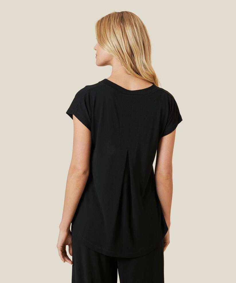 1002960 MaEfa Basic Top  - Black SubtleTexture