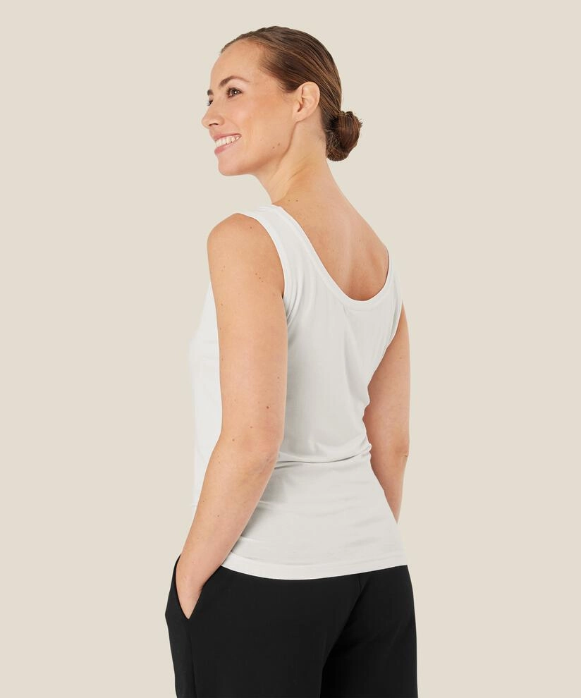 Minimalist Design Odor Resistant Finish 1003888  MaEls Top  - Cream