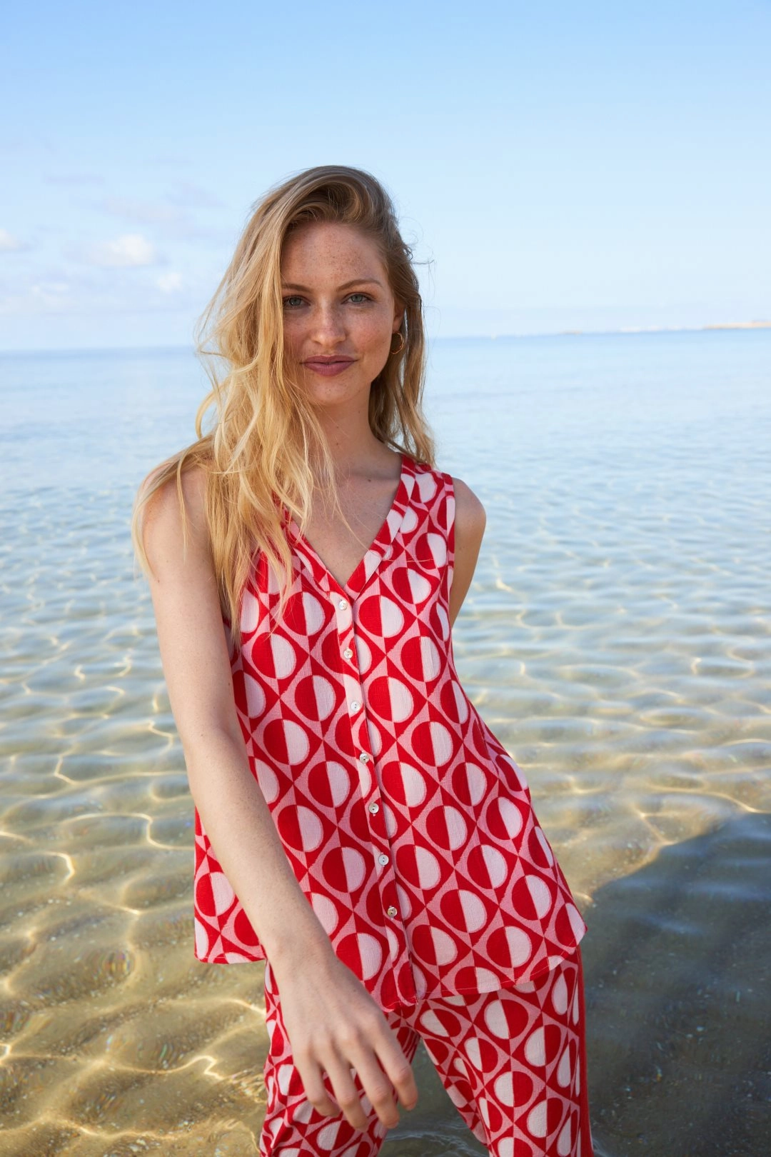 NoSlipGripperBand 26272319 Geometric Print Top - Fire Geo