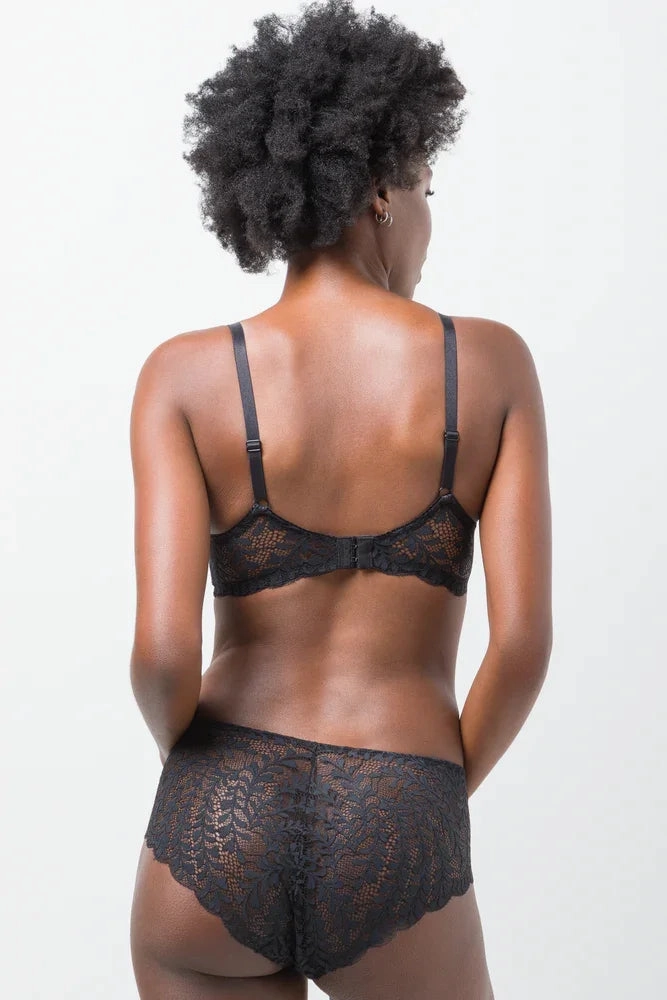 2 Pack Sml Autum Lace Non Padded Underwire Black Natural Airflow channels Sweat Absorbent Lining