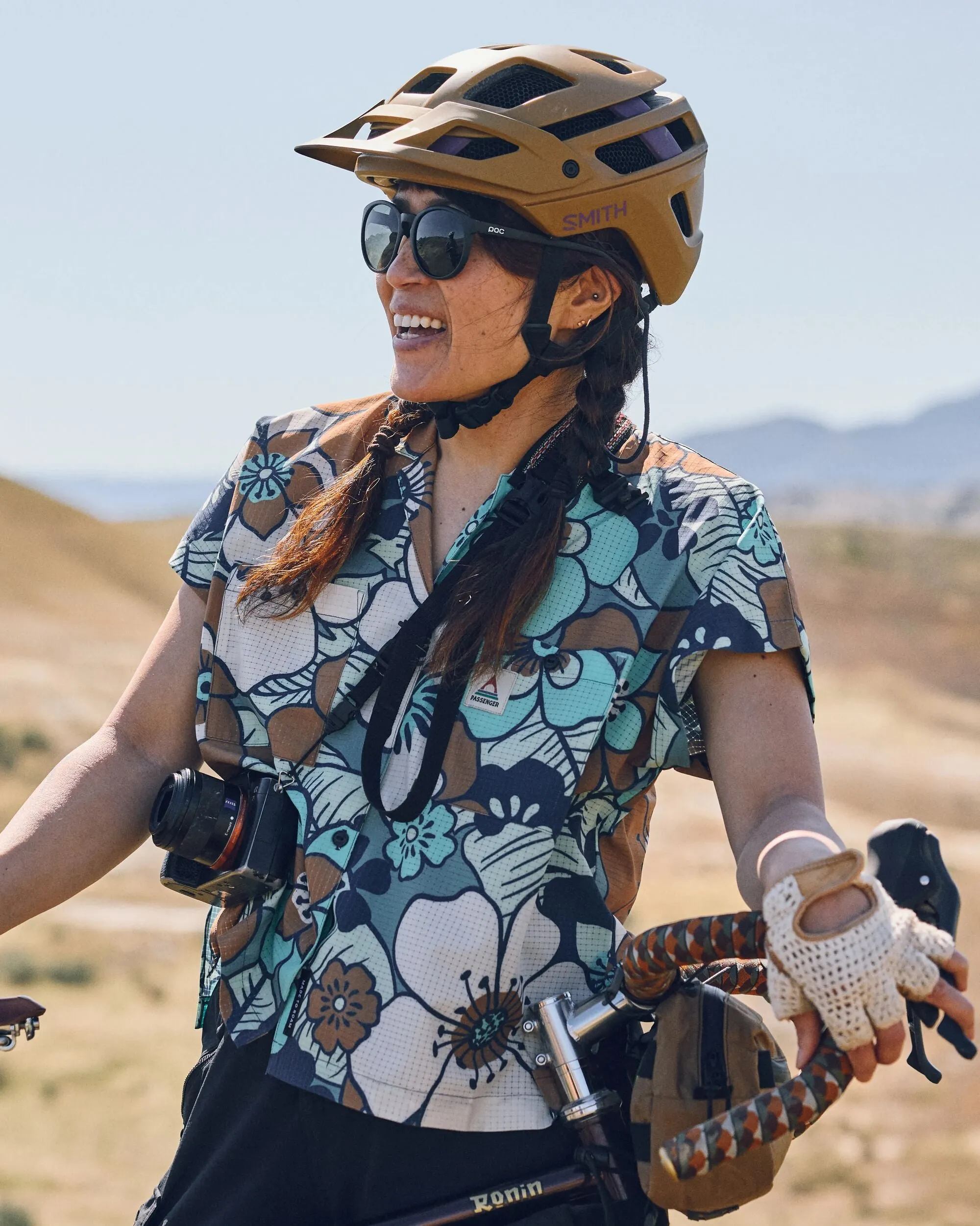 365 Recycled Active Boxy Shirt - Vintage Floral Aqua Flexible Movement Anti Pill Technology