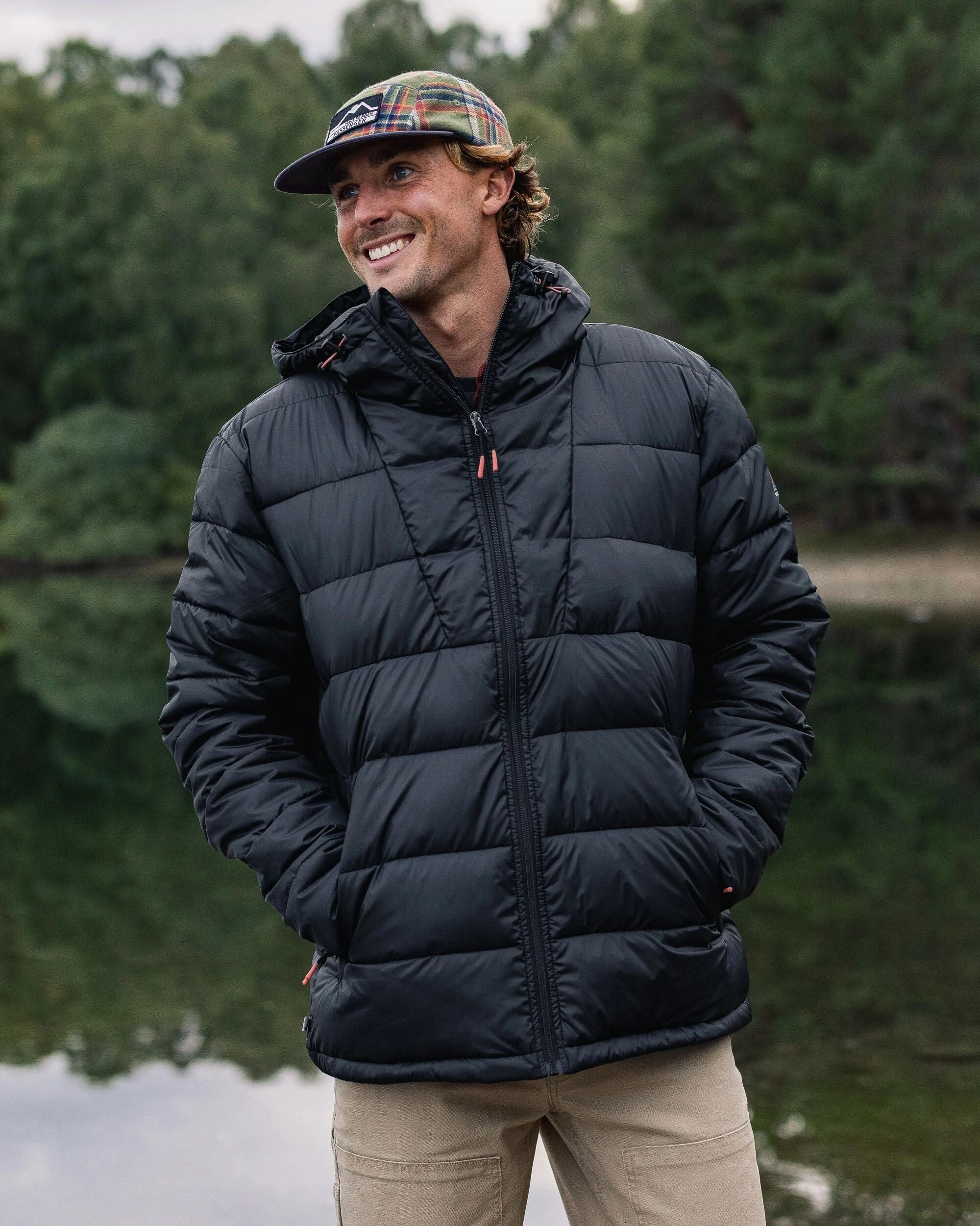 Flynn Recycled Insulated Jacket - Black Comfy Layers HybridLayerCompatibility