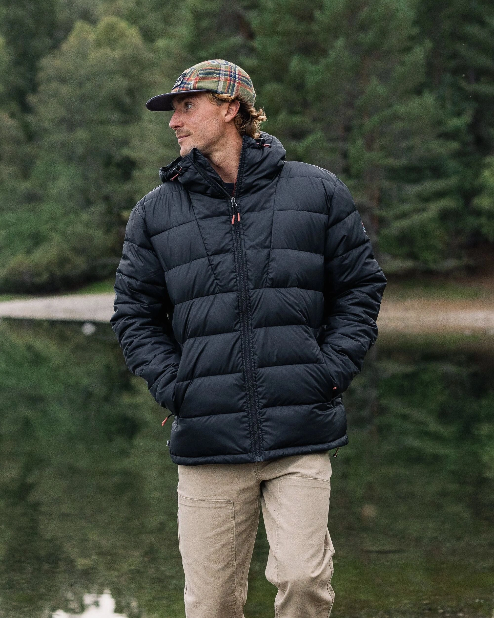 Flynn Recycled Insulated Jacket - Black Moisture Wicking Finish