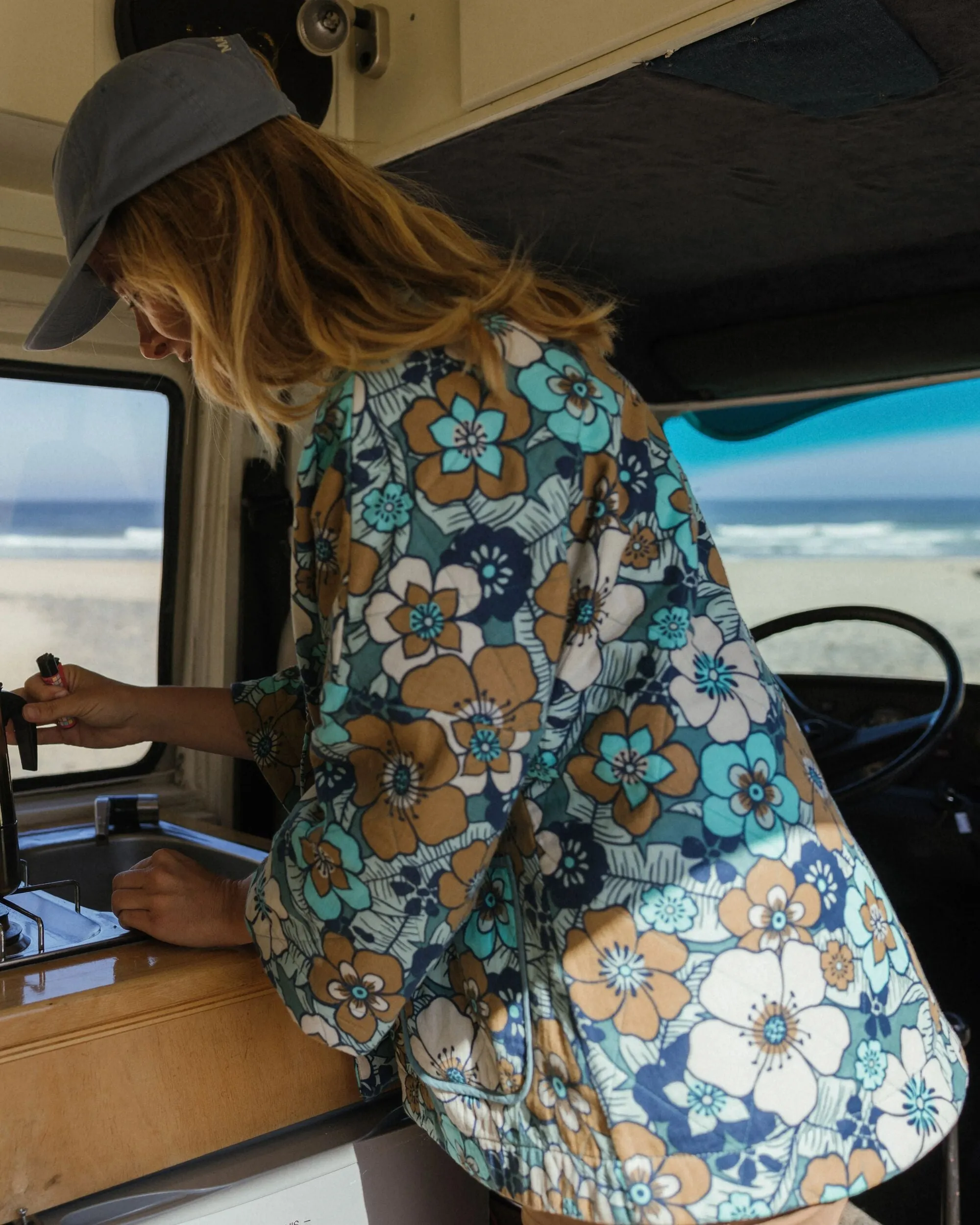 Everyday Outfit Non Static Finish Mira Organic Cotton Quilted Overshirt - Vintage Floral Aqua