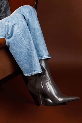 JEFFREY CAMPBELL | Daring Bootie - Dark Grey Built For Comfort