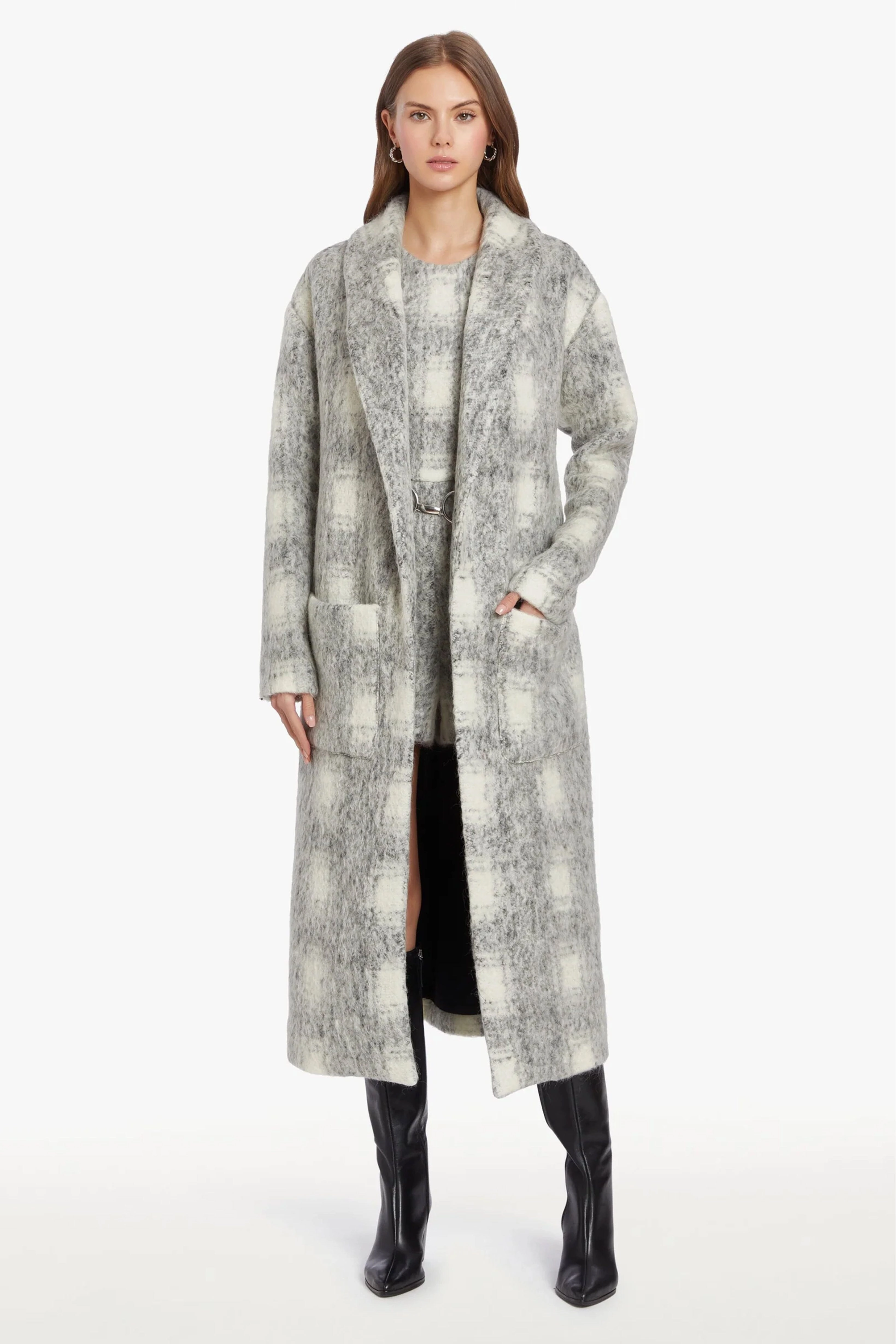 AMANDA UPRICHARD | Terrance Coat - Manderlay Wool Travel Layer WaterResistantFabric