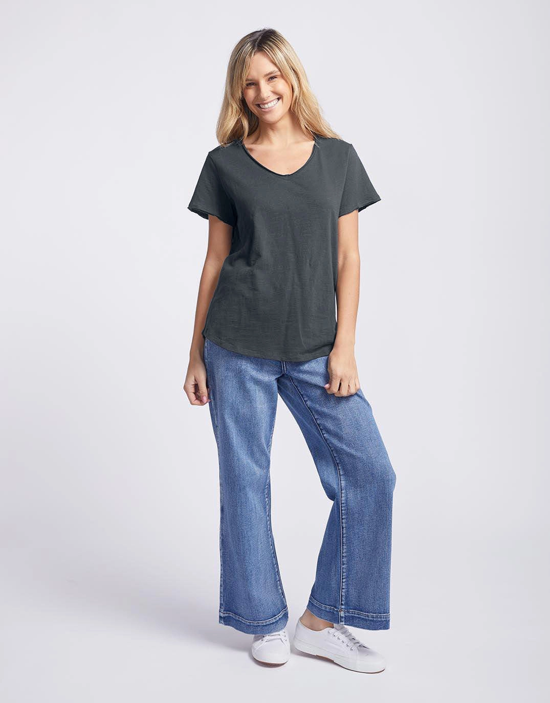 Casual Touch Layered Hem Design Original V Neck T-Shirt - Charcoal
