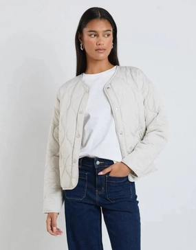 NonRestrictive Cut No Static Apex Puffer Jacket - Putty