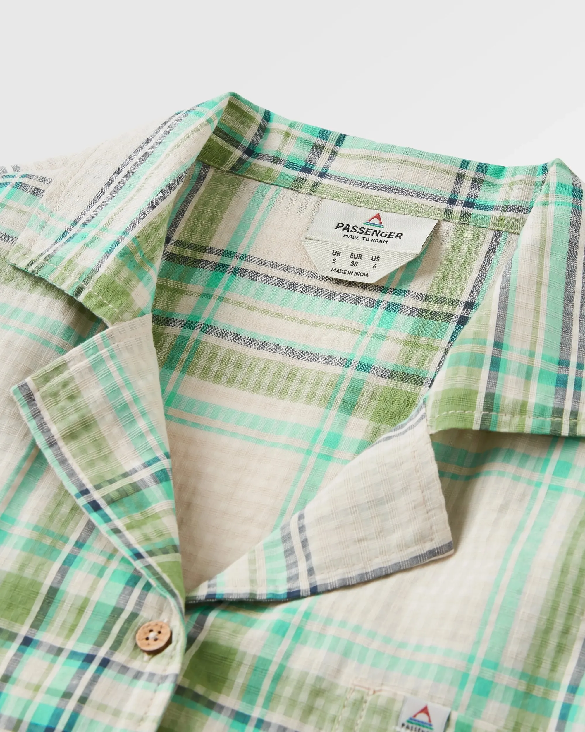 Cuffed hem Arden Organic Cotton Short Sleeve Shirt - Vintage White/Stem Green Check