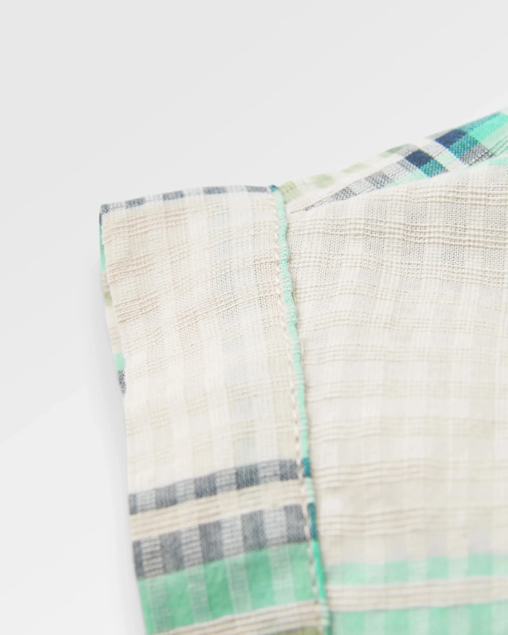 Arden Organic Cotton Short Sleeve Shirt - Vintage White/Stem Green Check Slim Silhouette Lakeside Relaxation