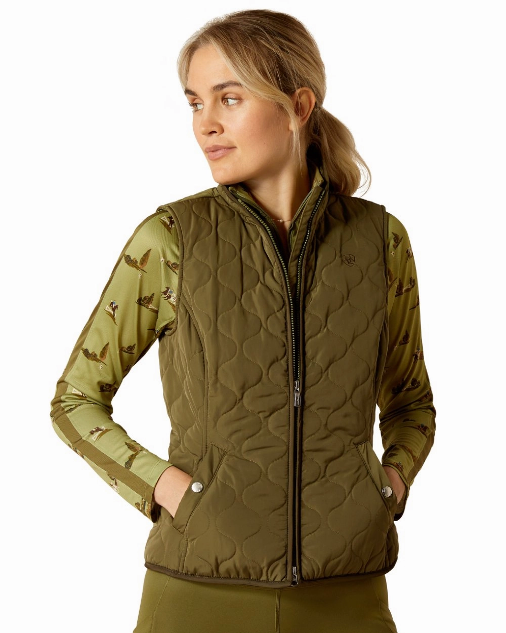 Ariat Womens Ashley 2.0 Insulated Vest Versatile Design HighNeckDesign