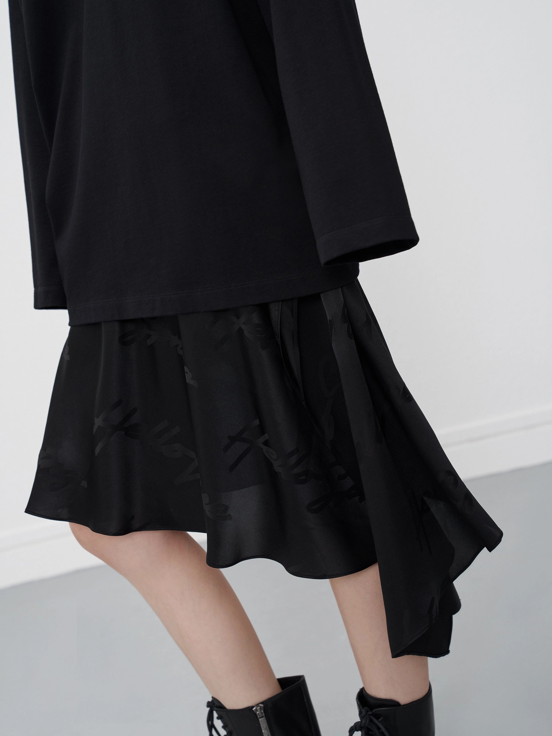 Visual Outfit Asymmetric Jacquard Skirt