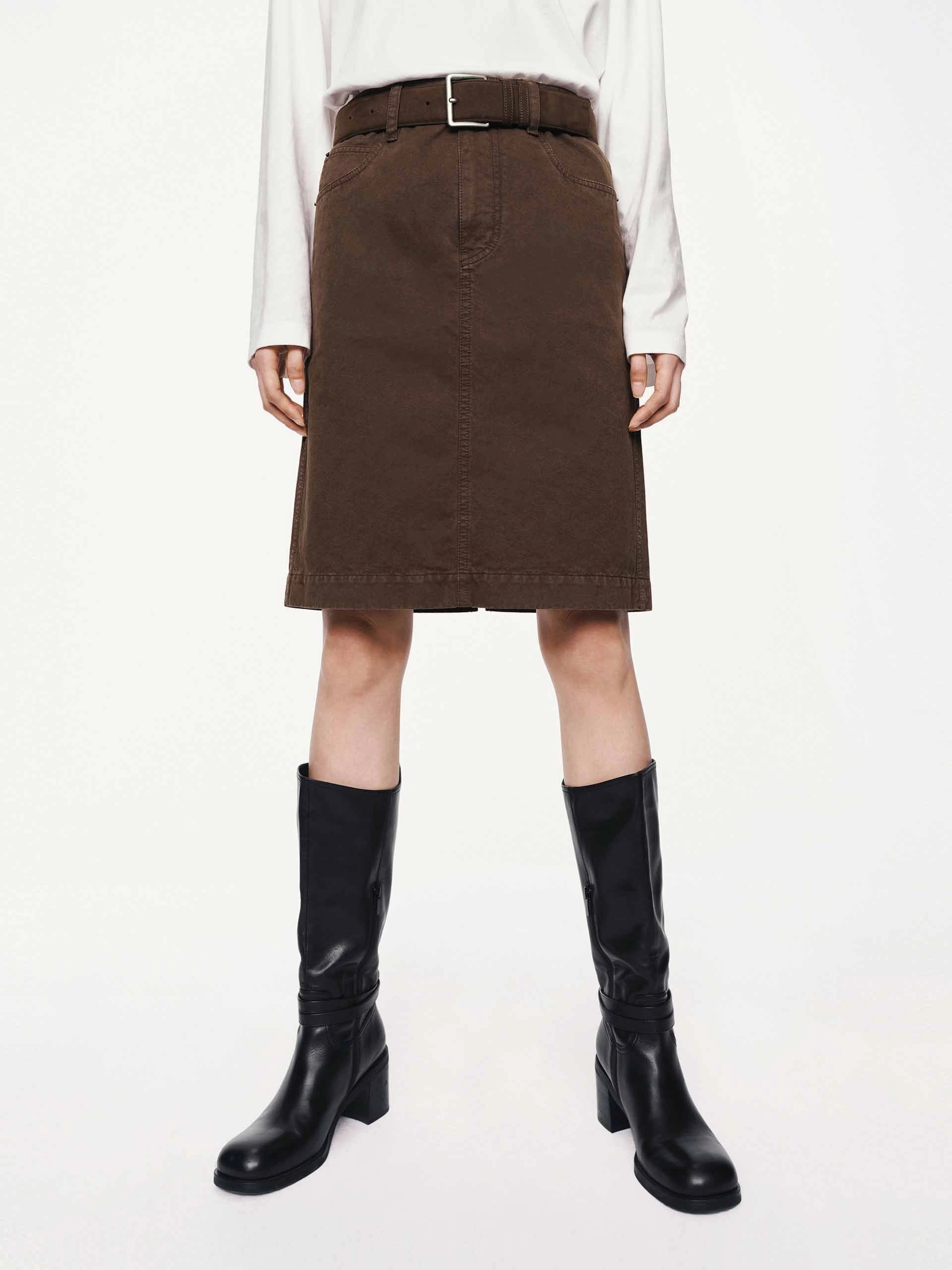 Back Slit Cotton Mini Skirt Weekend Outfit