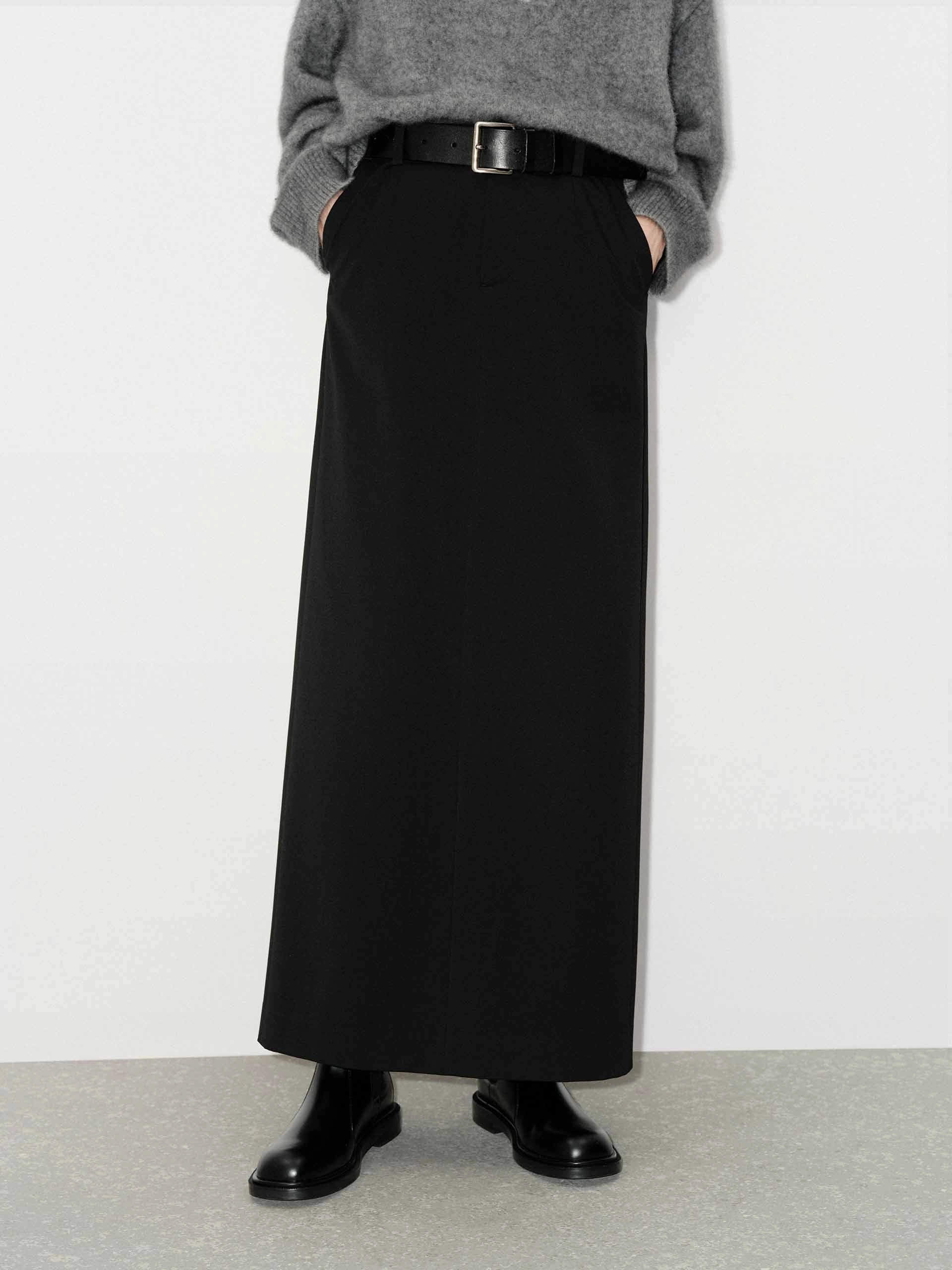 Back Slit Straight Skirt Minimalist fashion Metallic Finish