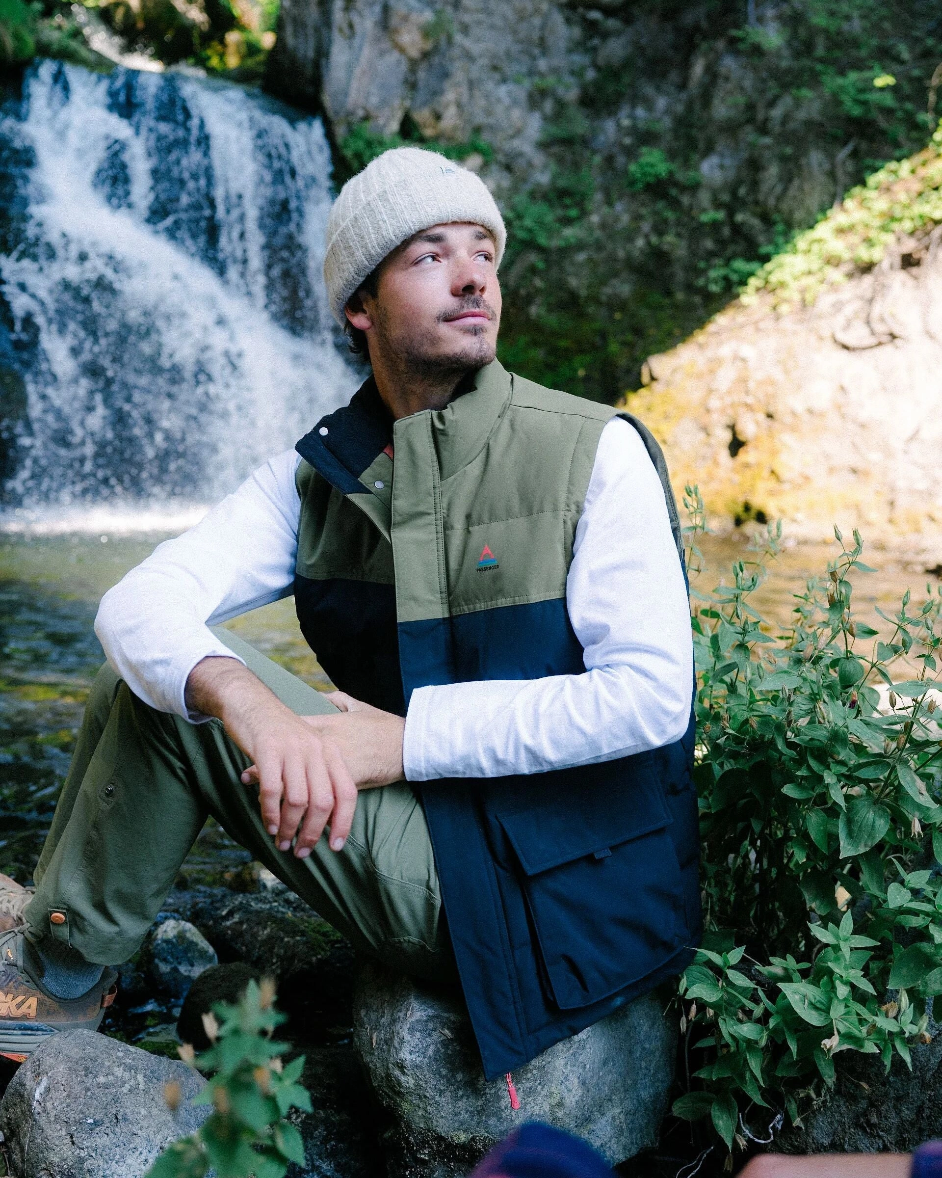 Baltic Recycled Insulated Gilet - Black/Khaki Articulated Knees Lightweight Insulation Technology