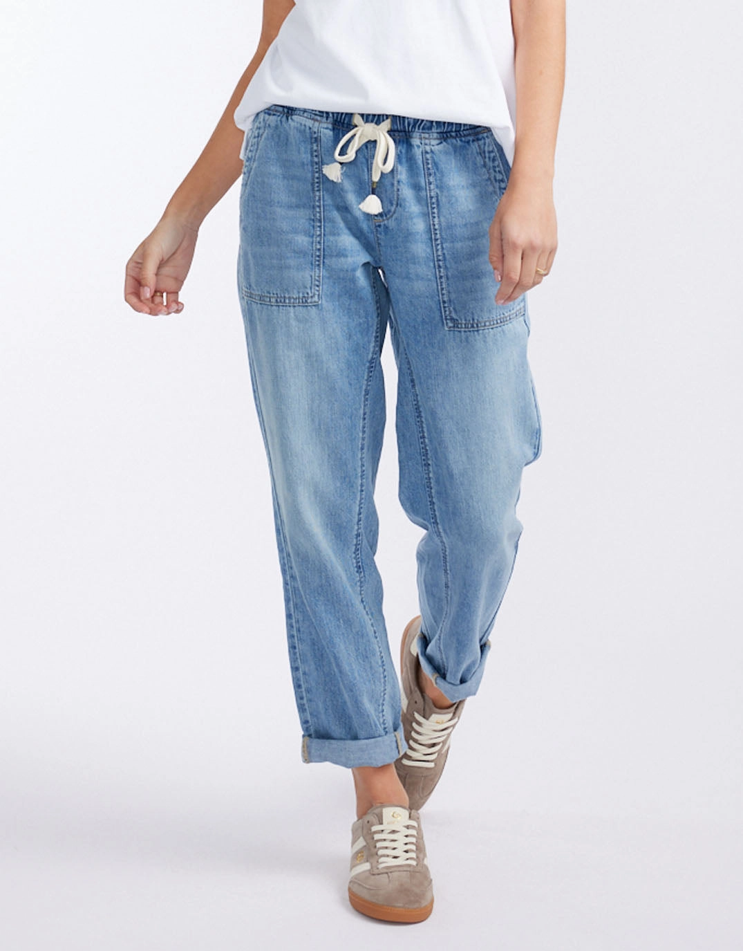 High Rise Design Beach Comber Pant - Mid Wash