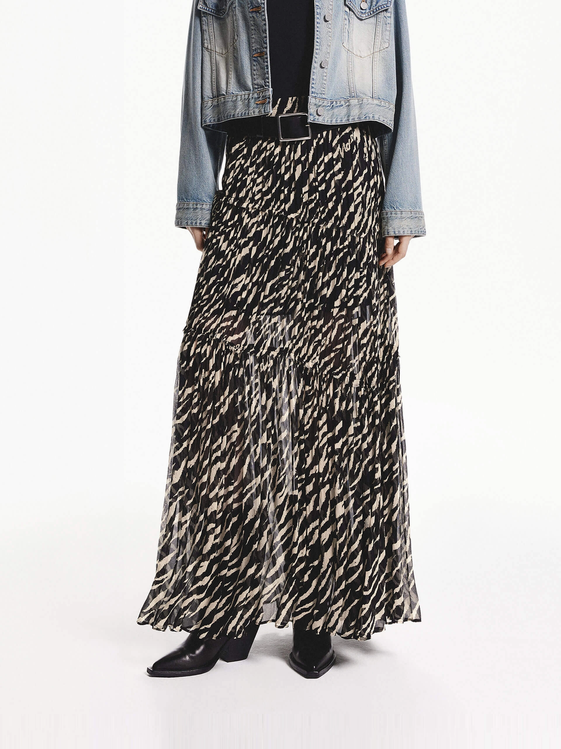 Elegant Look Flowy Tiger Print Skirt