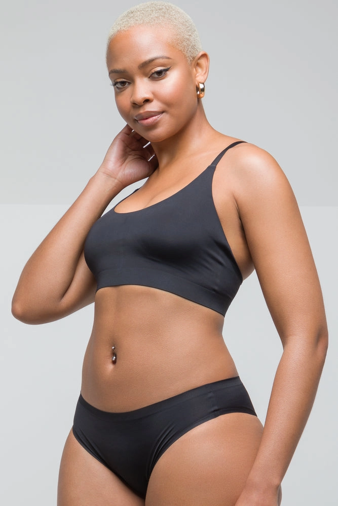 Bonded Bralette Black Anatomical Contour