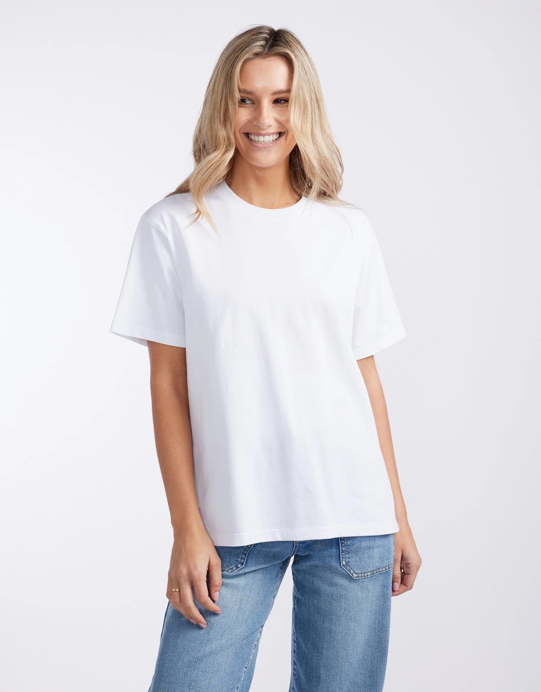 Seasonal Comfort Style Boyfriend Tee - White