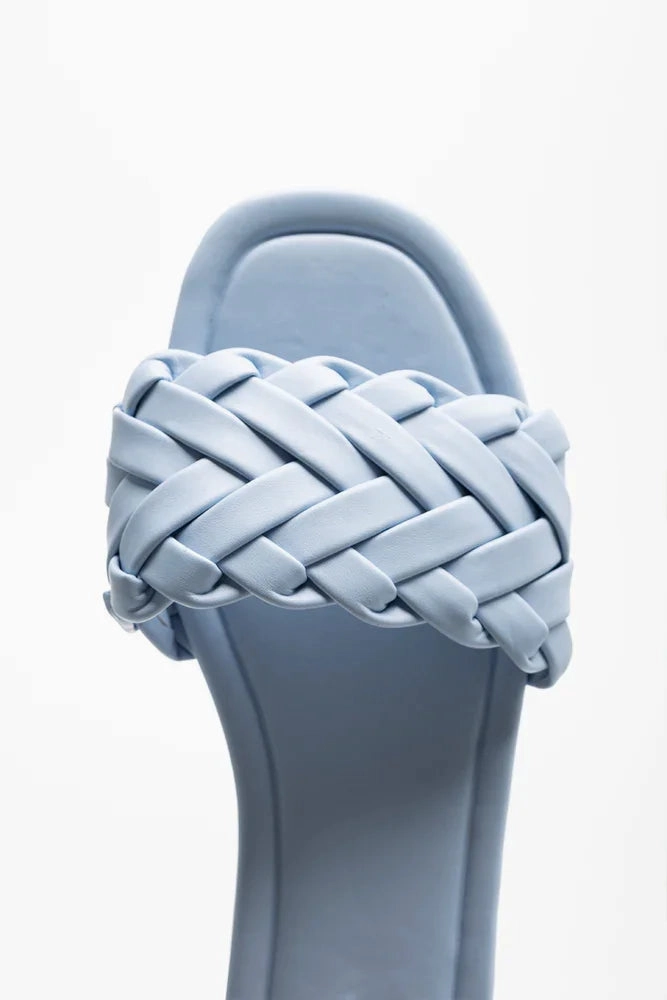 Standing Comfort Braided Sandal Blue