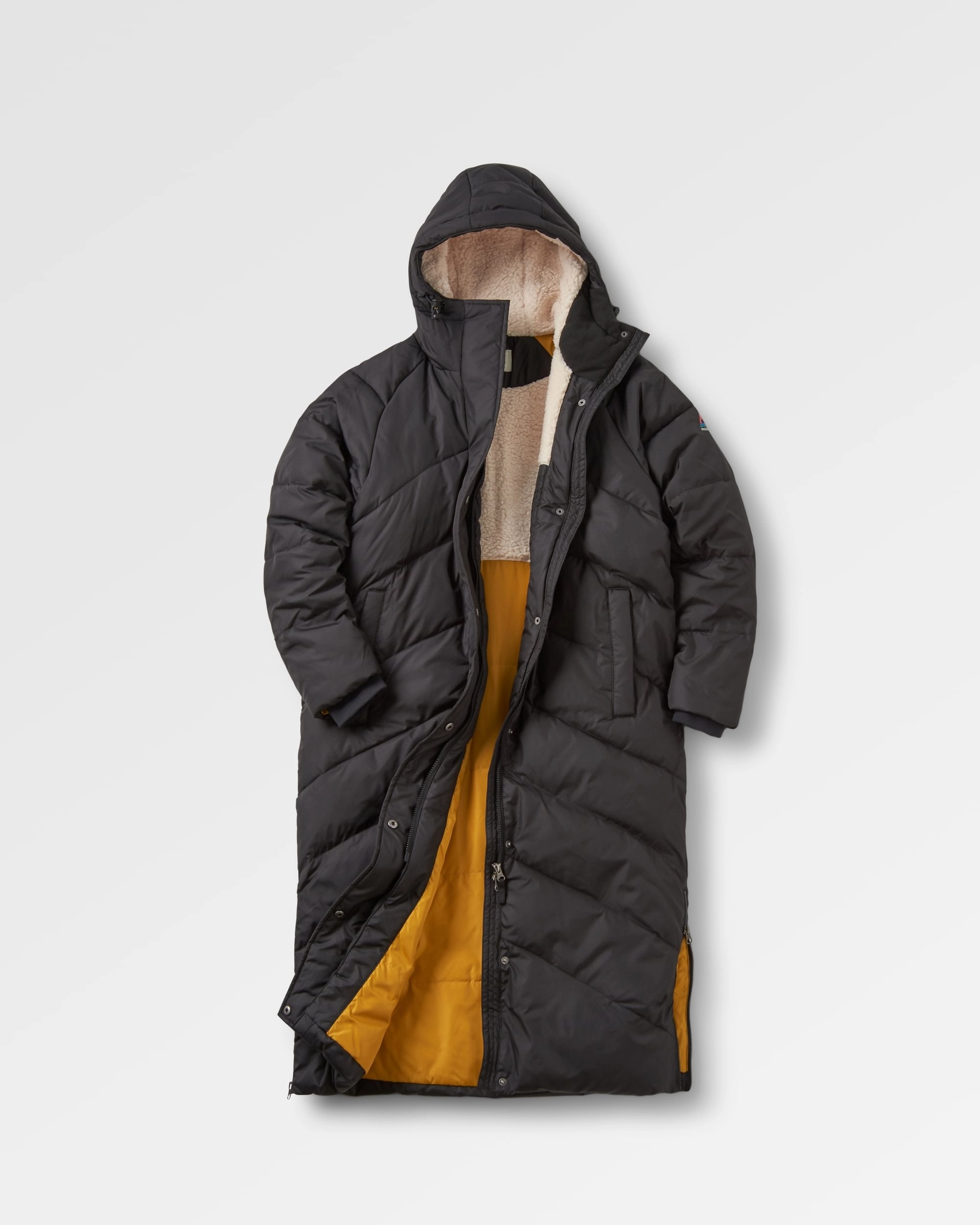 Tasman Recycled Long Insulated Jacket - Black Seam Sealed