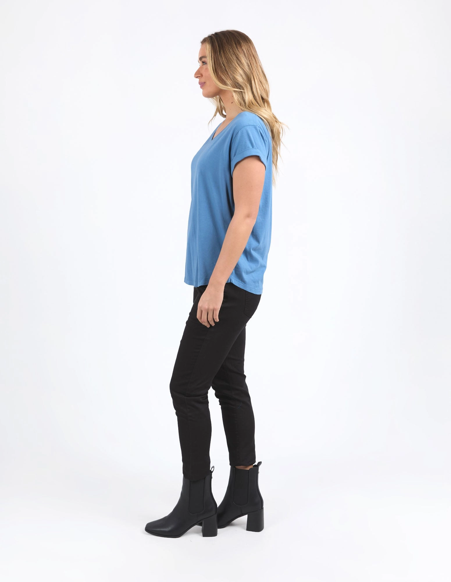 Manly Vee Tee - Coronet Blue Essential Layer