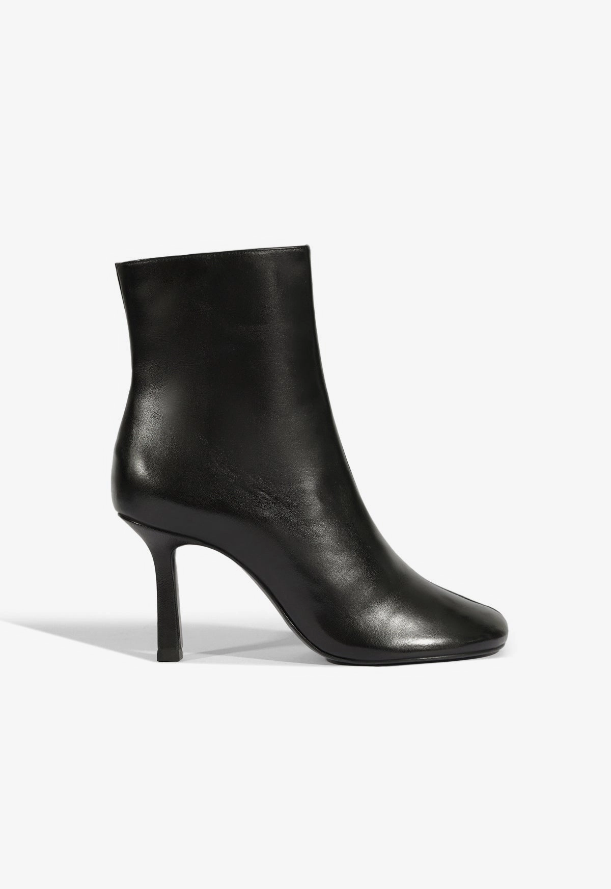 Brielle Leather Bootie Storm Mode Shock Absorbing Weather Resistant User