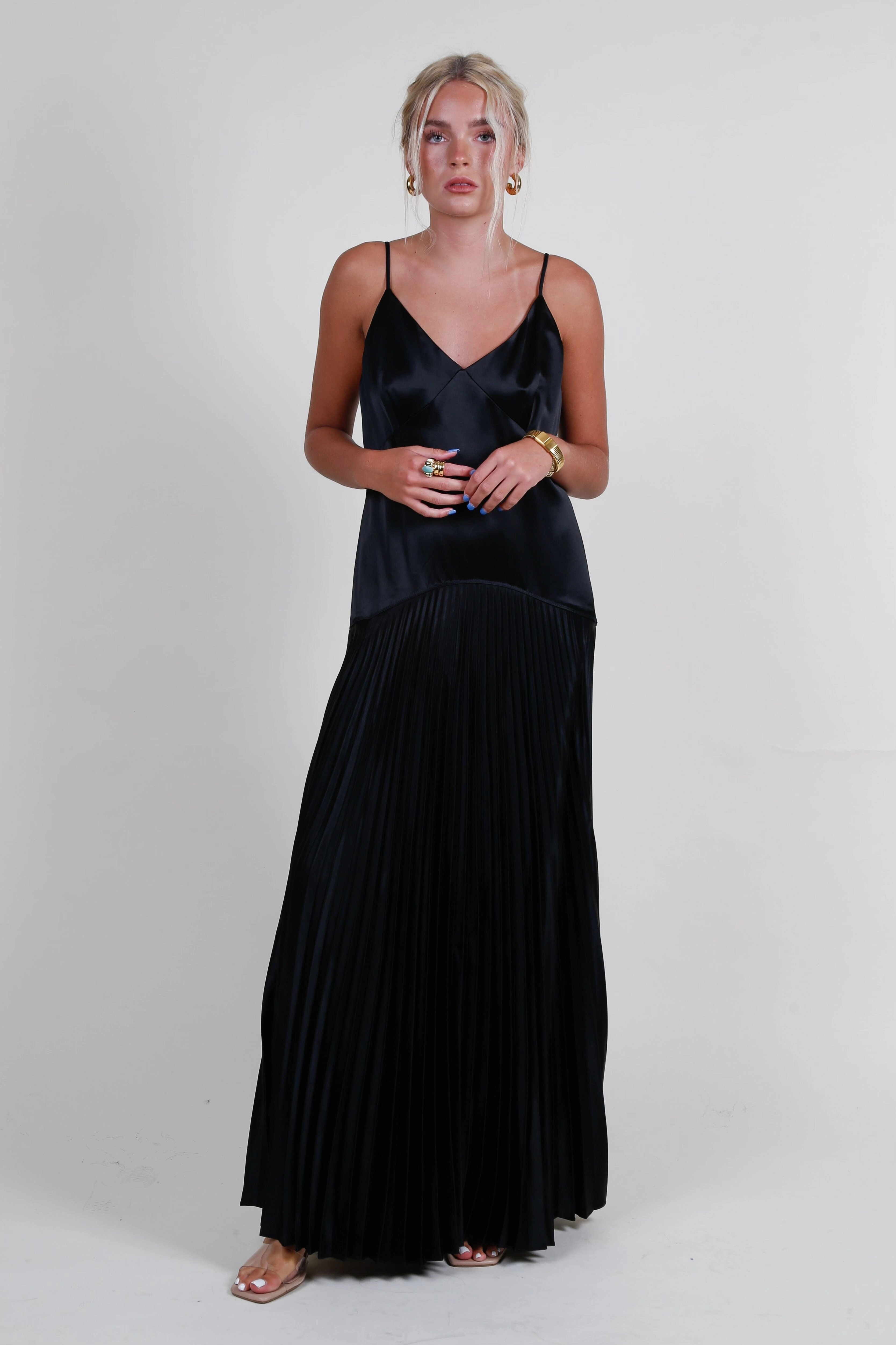 Bishop-Sleeve Airy Fit CAMI NYC | Jennelyn Gown - Black