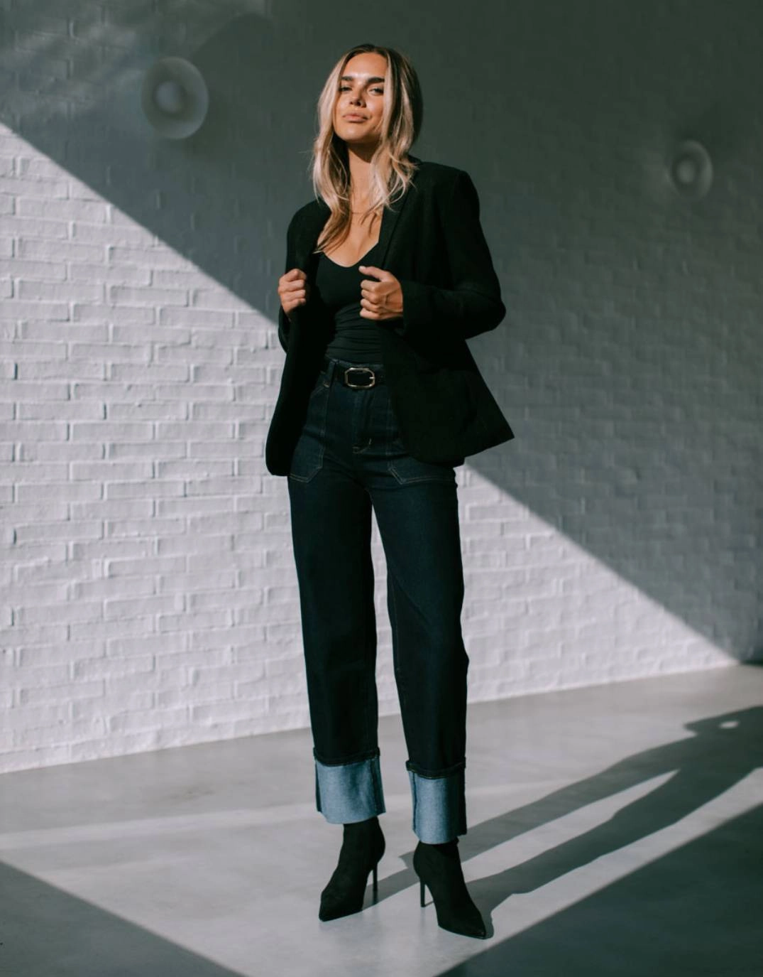Insulated Padding Camryn Tailored Soho Blazer - Black