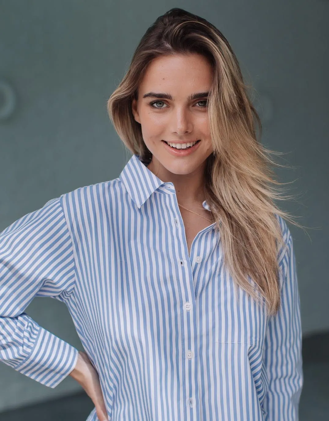 Handcrafted Detail Romi Roll Tab Shirt - Blue/White