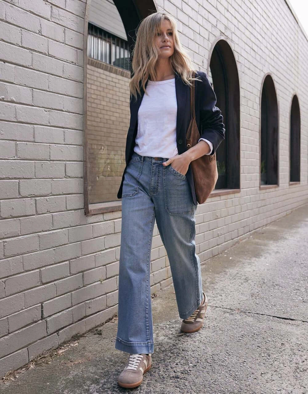 Urban Fit Catalina Wide Leg Jeans - Mid Wash