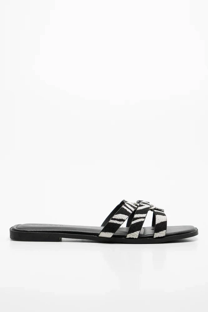 Fresh Mood Casual Footwear for Travel Circle Trim Sandal Black & White