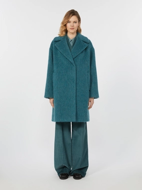 Day Hike Style Weekend Max Mara Rada Coat in Oil