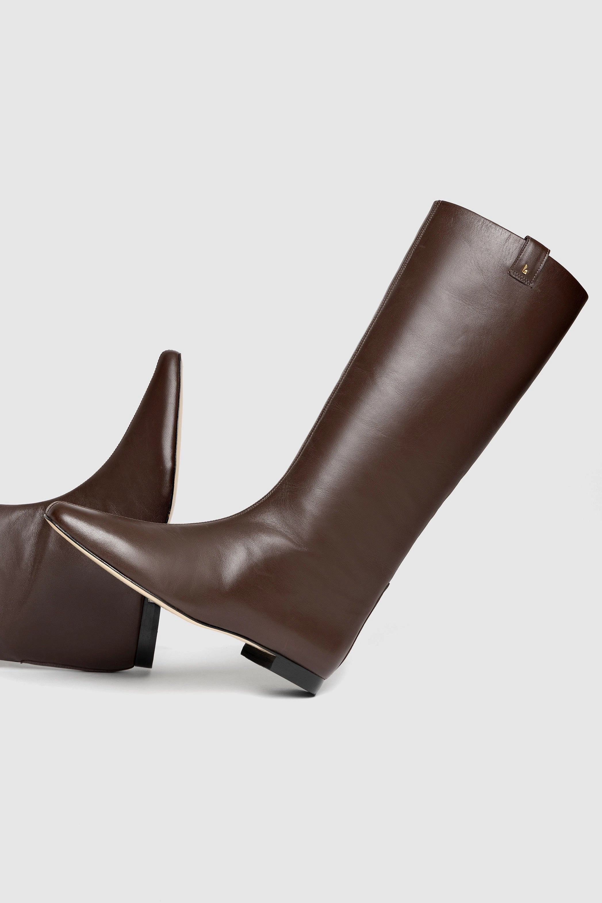 portable Alexis Flat Boot In Brown Leather