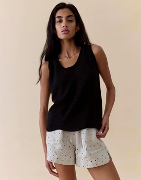 Scallop Hem Tank - Black narrow size