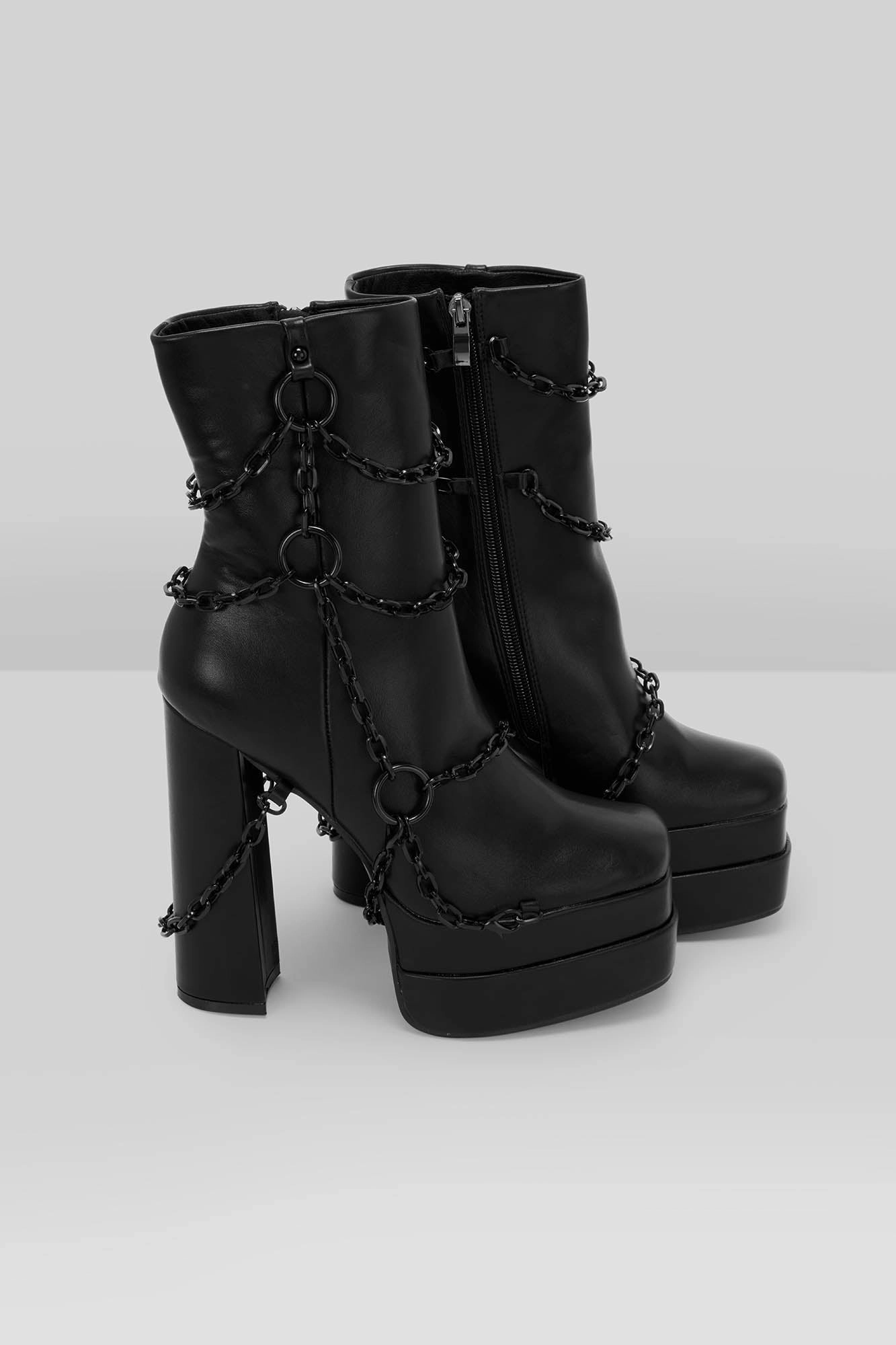 Resort Mode Gloomed and Doomed Boots