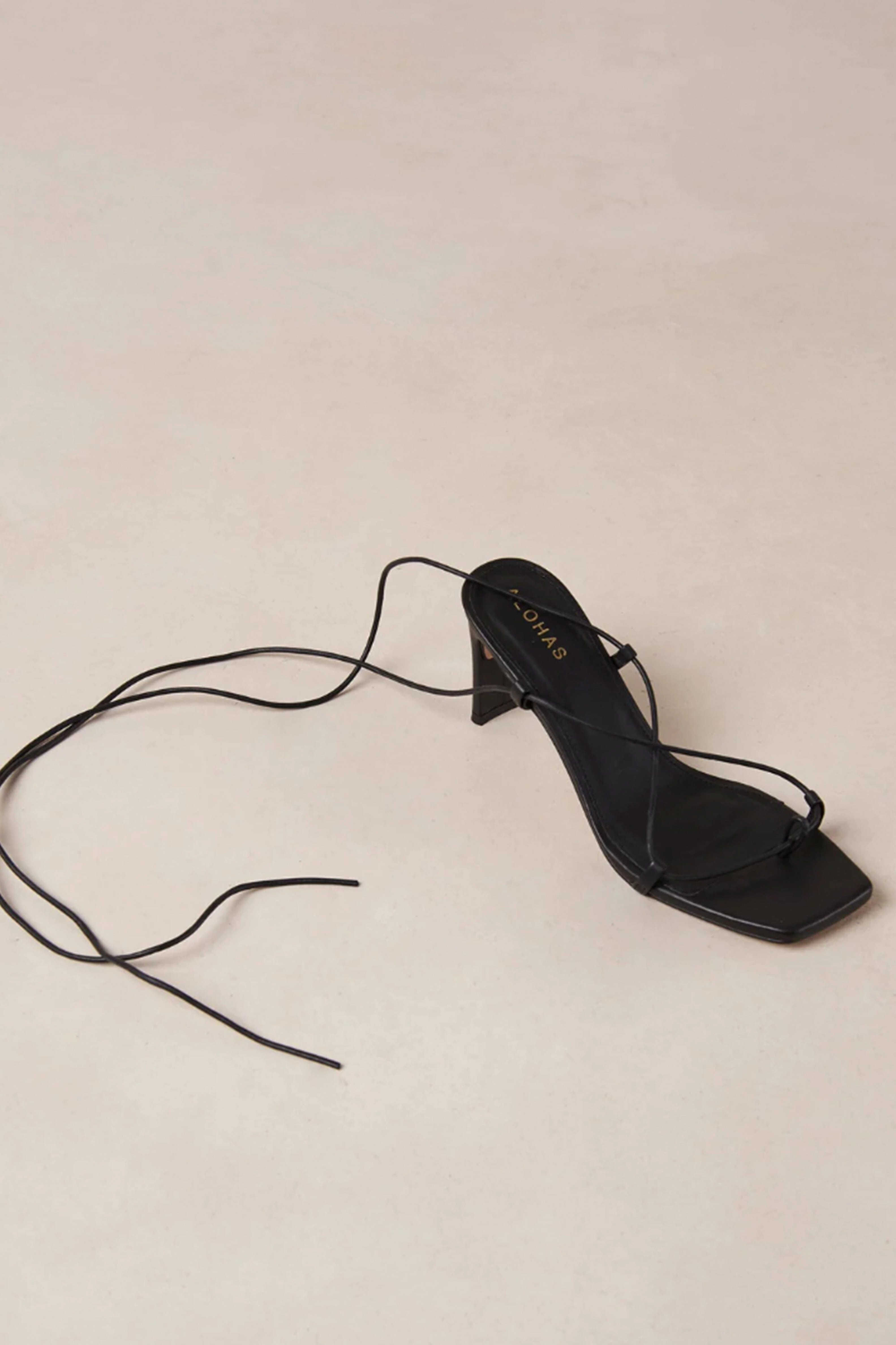Enhanced Mobility Anti Odor ALOHAS | Bellini Leather Strappy Heel - Black