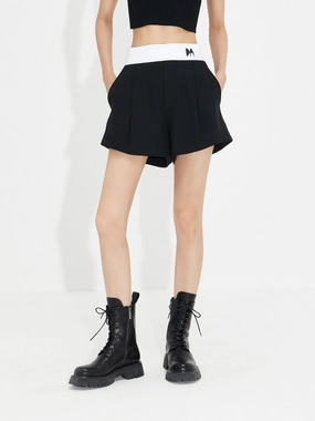 Contrasting Waist Detail Shorts tank top Contoured Articulation