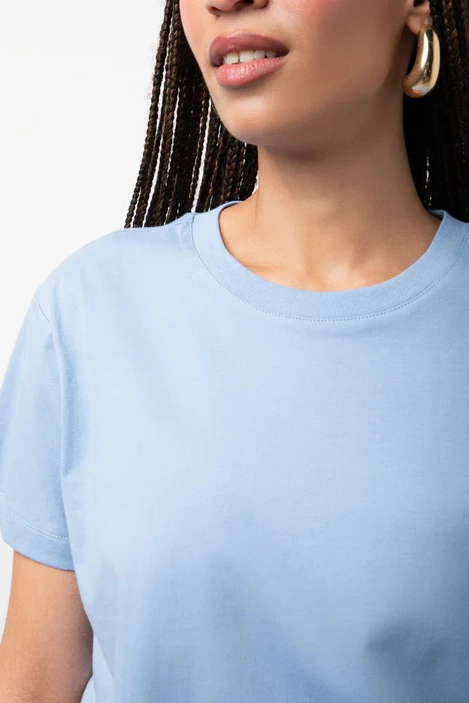 Crew Neck Short Sleeve Regular Fit T-Shirt Blue Lightweight Weave Material PlacketDetail
