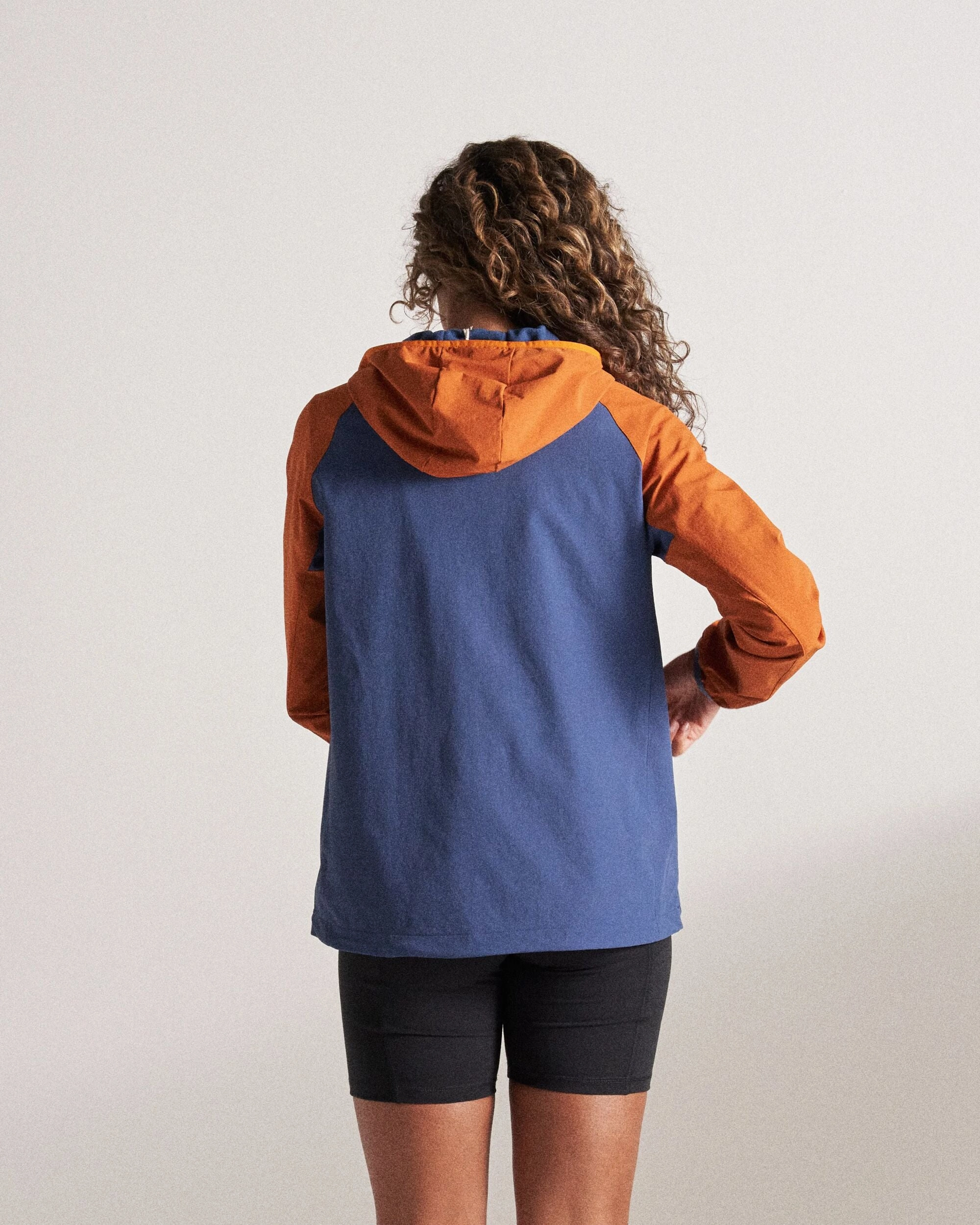 Ocean Light Recycled Softshell Anorak - Dark Denim/Sunset Orange Heat Keep Quilted Stitching Pattern