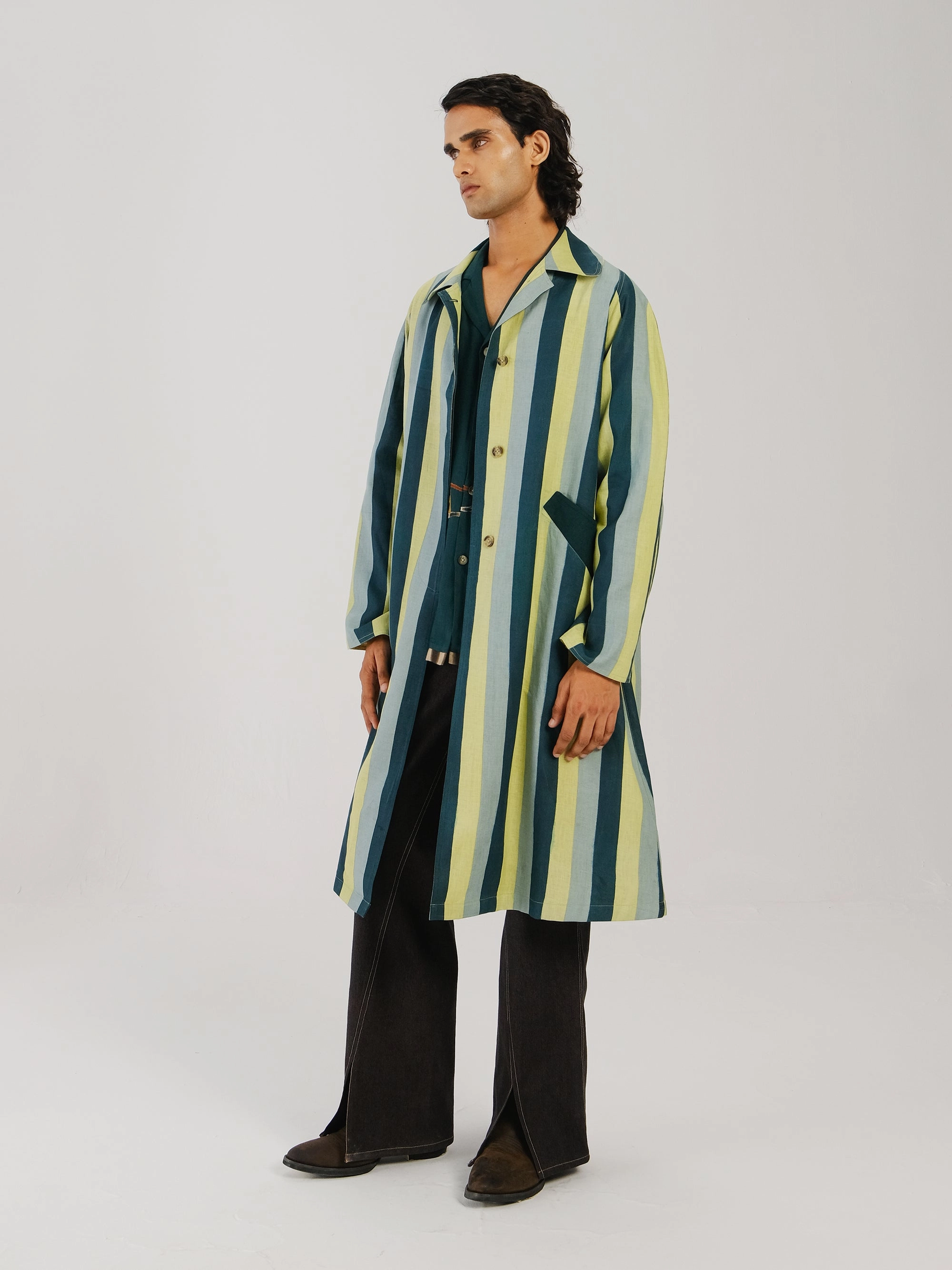 Dan Overcoat Compression Fold Design