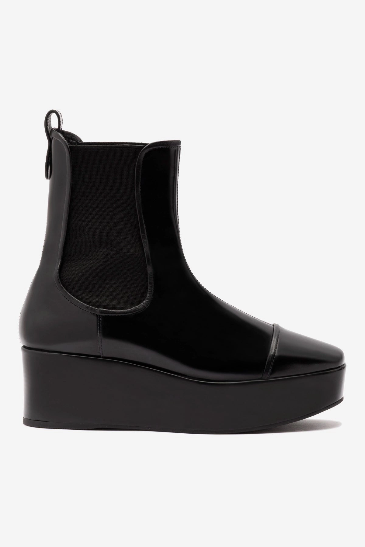 Walk Support Dani Chelsea Flatform Boot In Black Box Leather