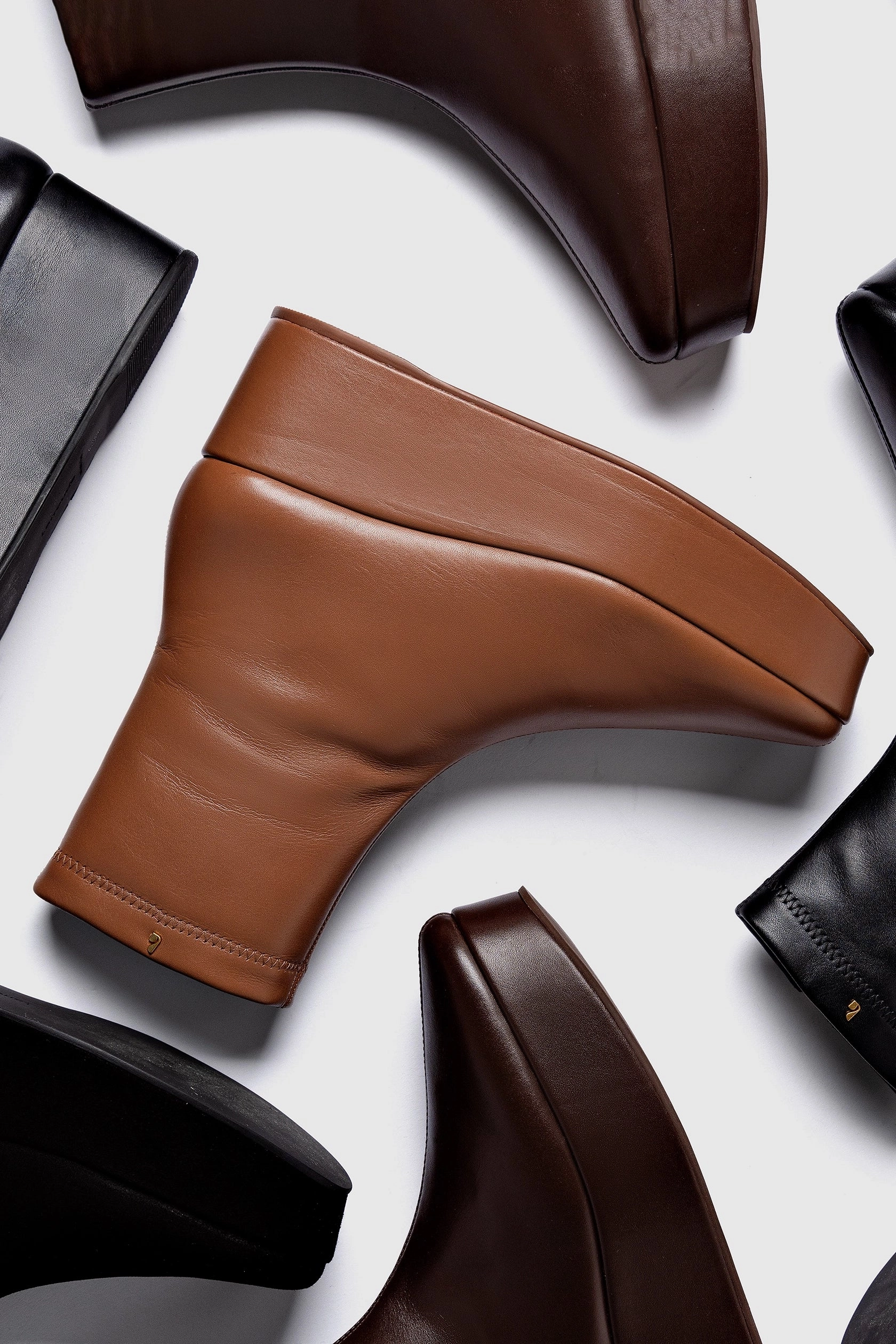 midsole Winter Comfort Dani New Flatform Boot In Caramel Leather