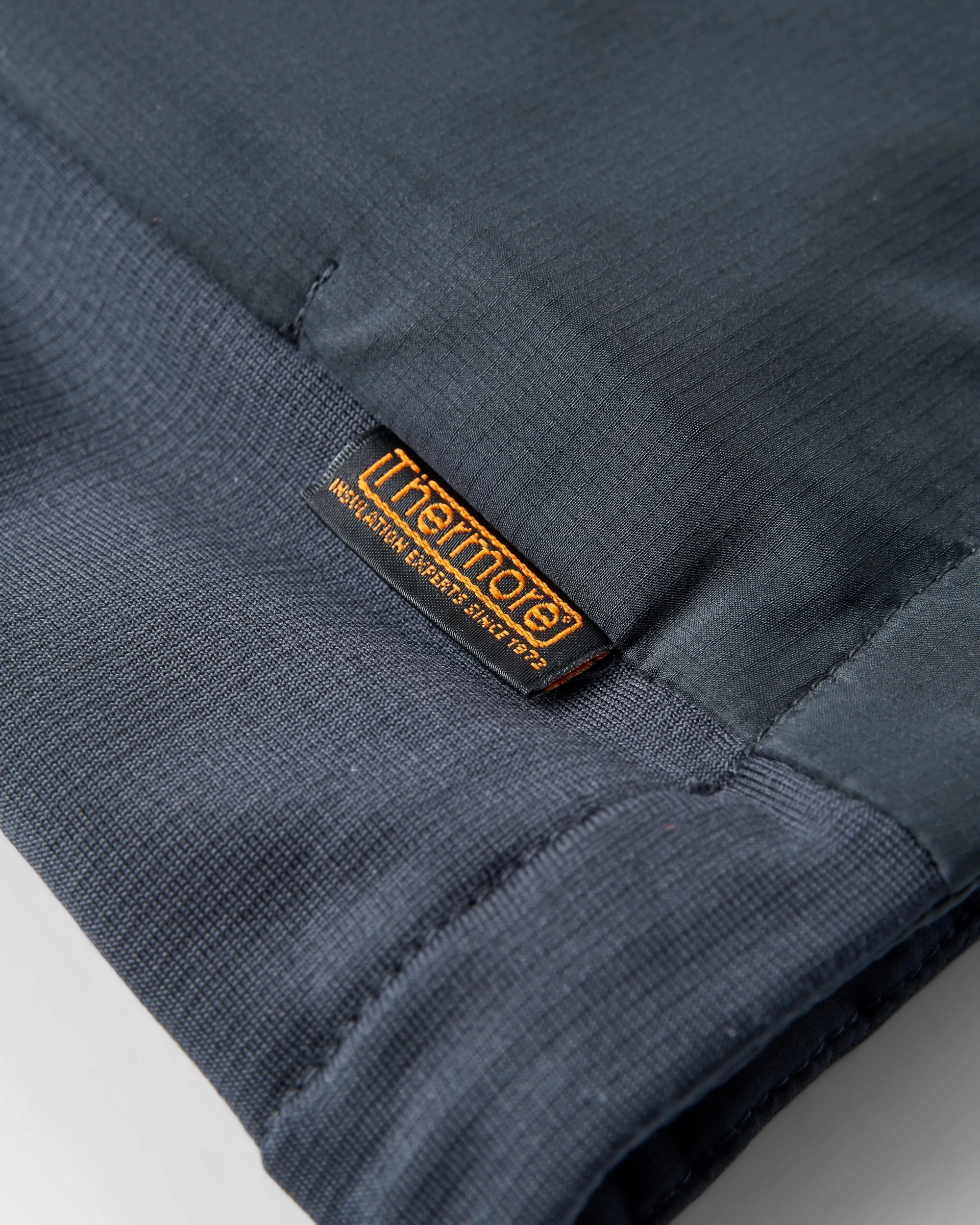 Modern Minimal Single Buttons Daybreak Lightweight Recycled Thermore? Insulated Gilet - Black