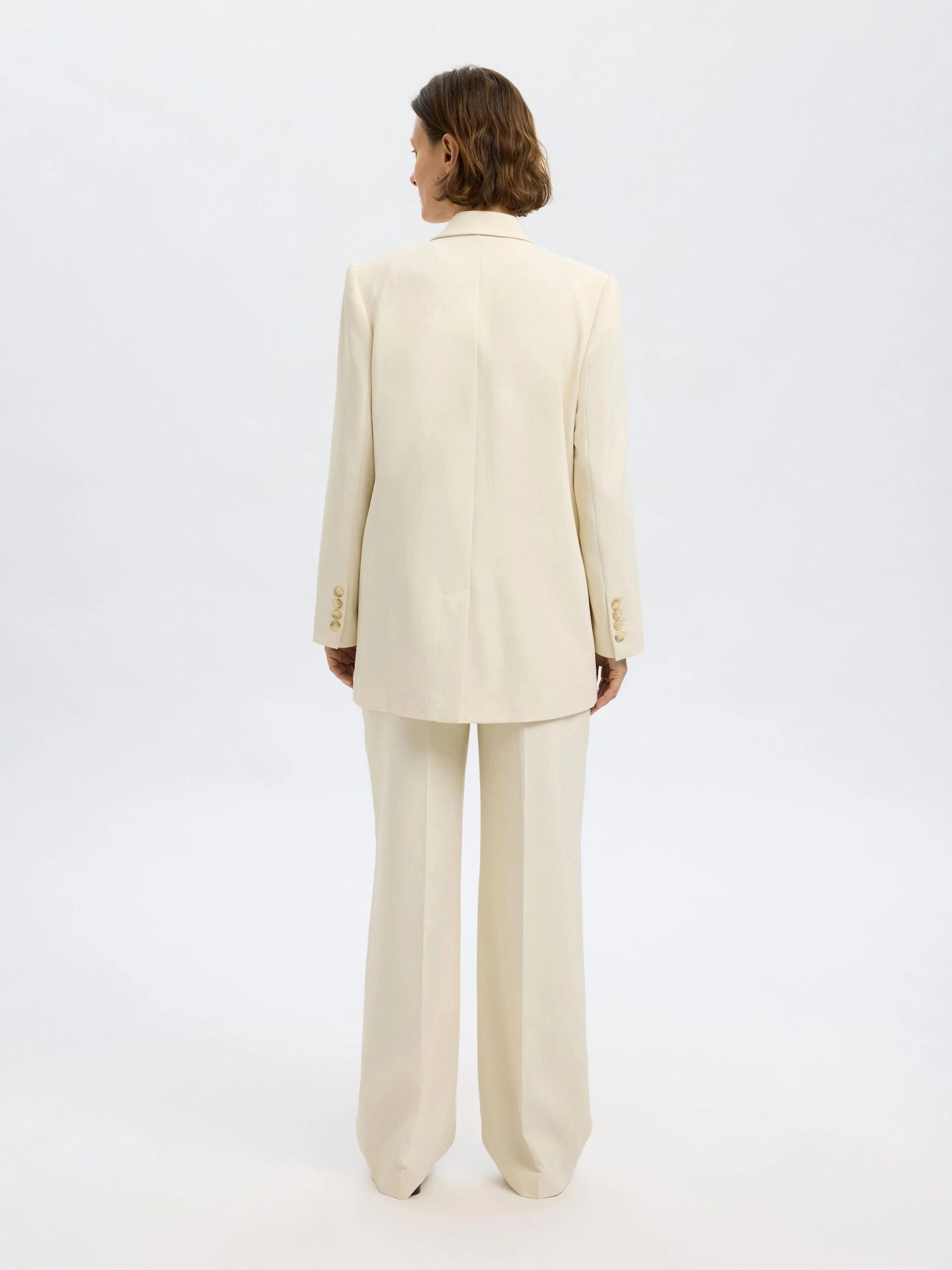 NonRestrictiveCut QuickRelease Buckles SELECTED Rita Relaxed Blazer in Birch
