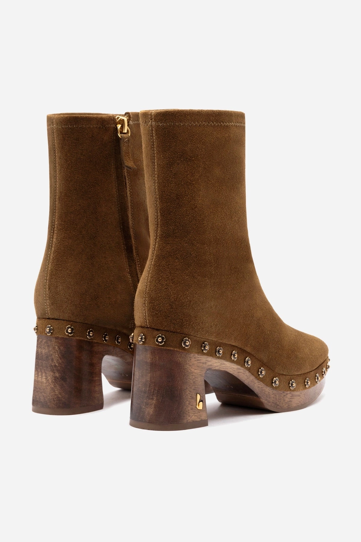 Dolly Low Wooden In Russet Suede Casual Elegance Round Toe