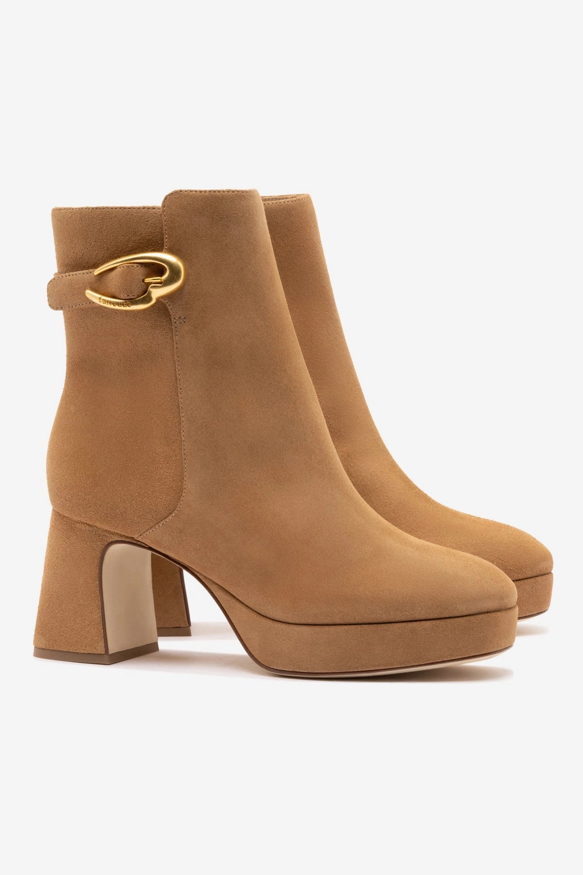Dolly Verona Low Boot In Peanut Suede Fashion Focused Stable Support Active Nomad