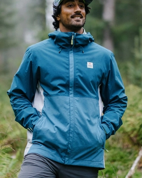 Downpour Recycled Waterproof Jacket - Tidal Blue/Blue Steel Roll Up Storage Design Lightweight insulation