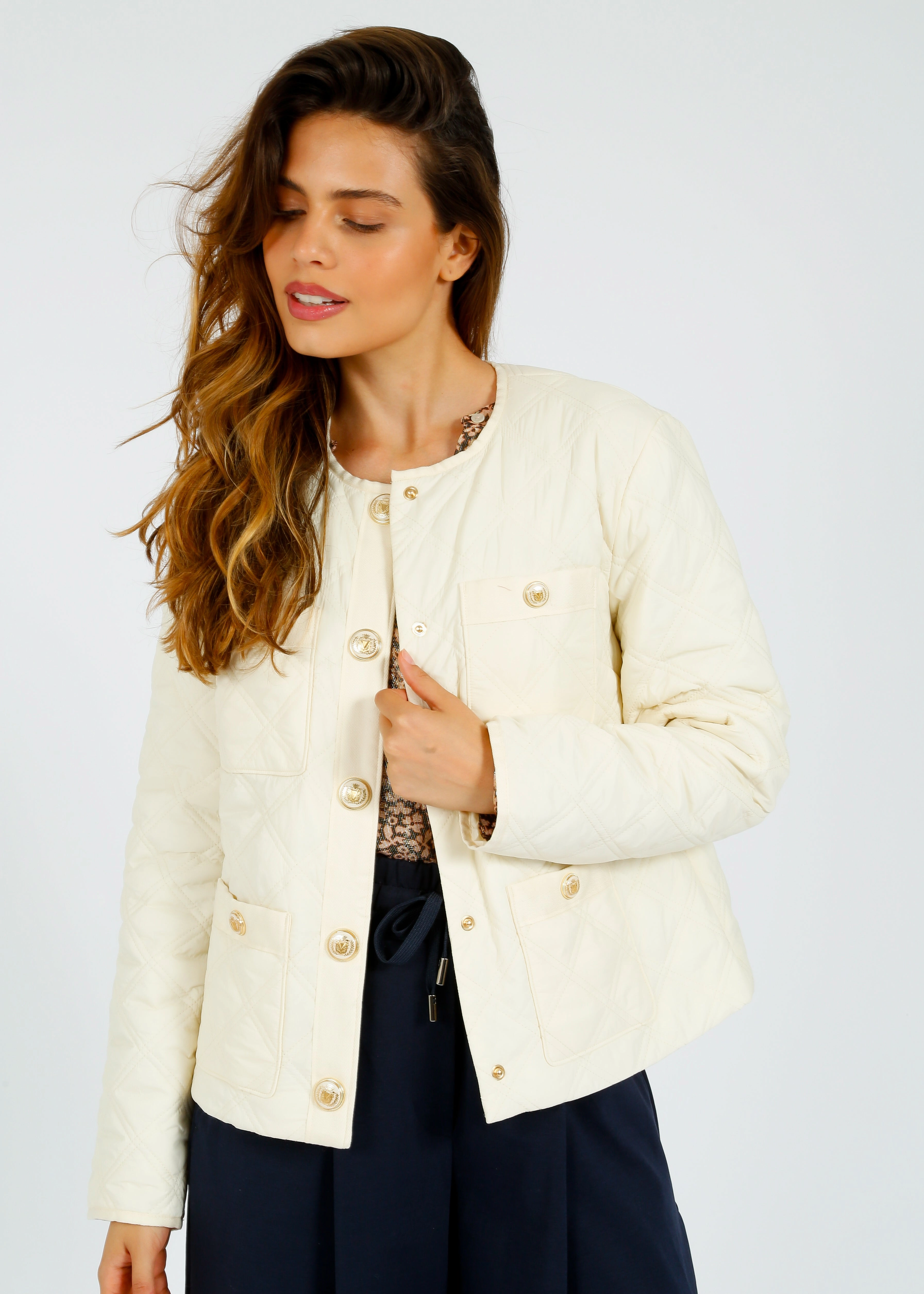 Stretchable Panels VB Shalia Jacket in Ivory
