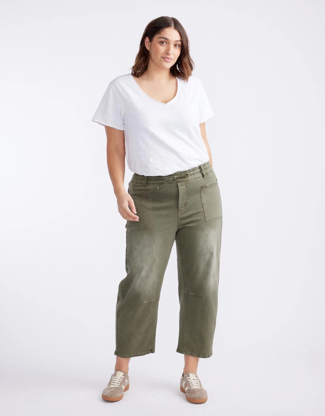 Leo Barrel Jeans - Khaki Casual Staple